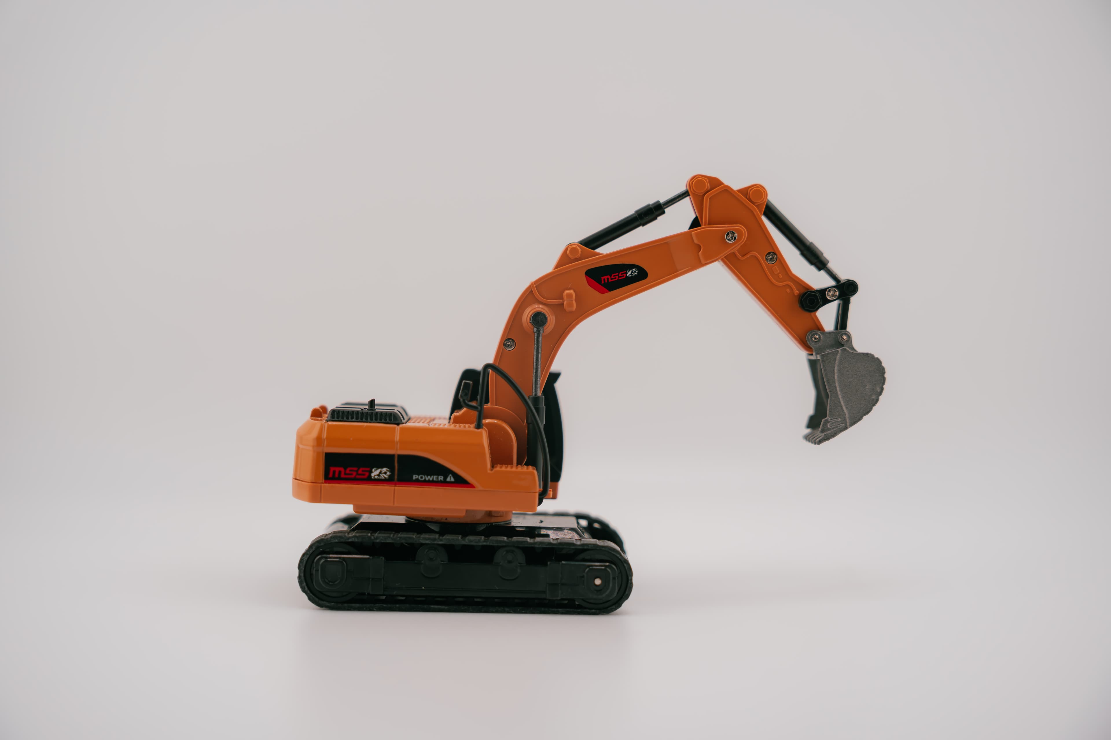 BRRRRT 1:64 Mini RC Excavator, 8-Channel Full Proportional with Metal Shovel — view 3