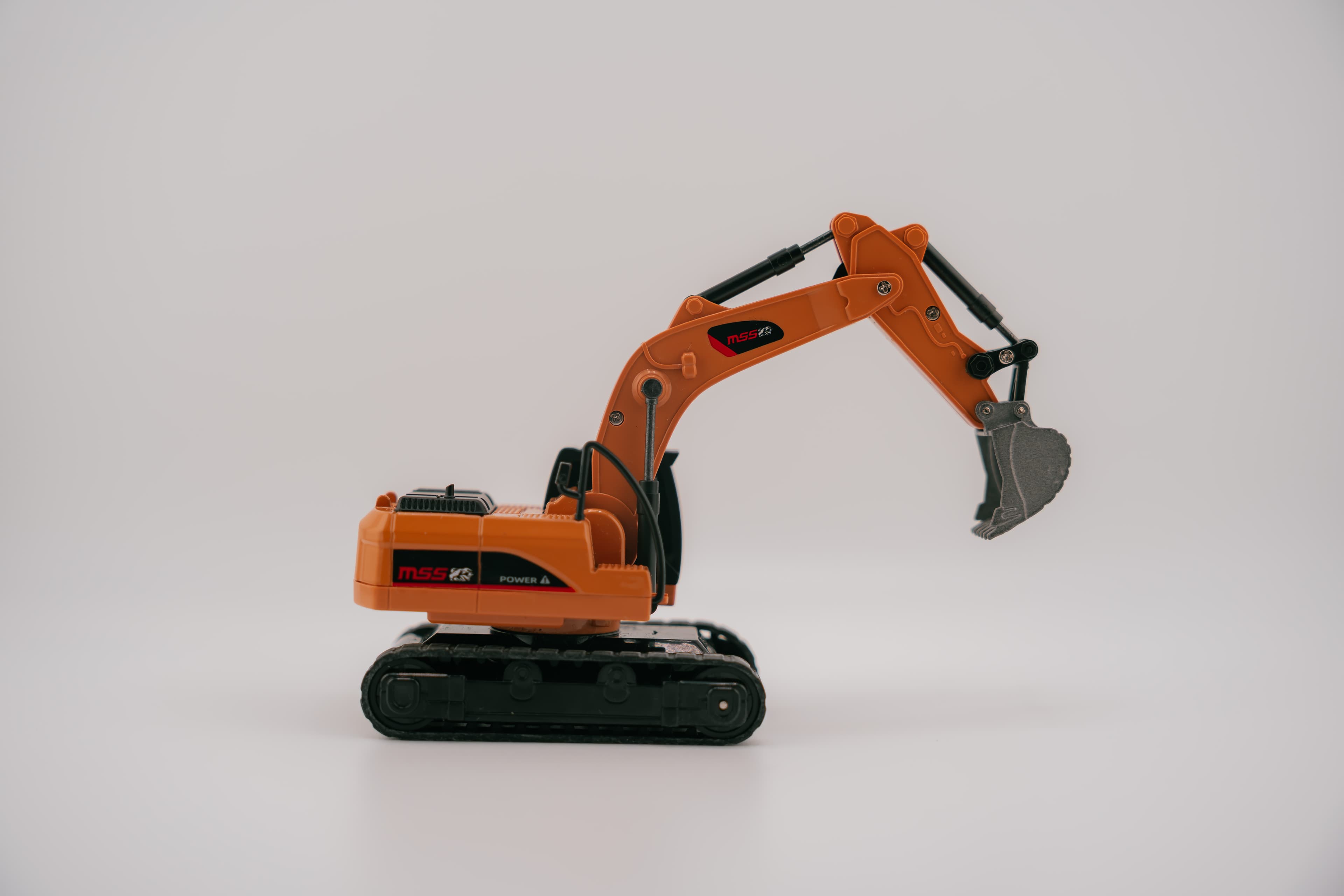 BRRRRT 1:64 Mini RC Excavator, 8-Channel Full Proportional with Metal Shovel — view 4